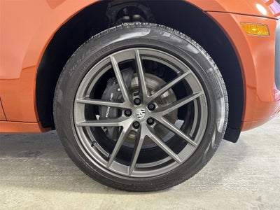 2023 Porsche Macan T