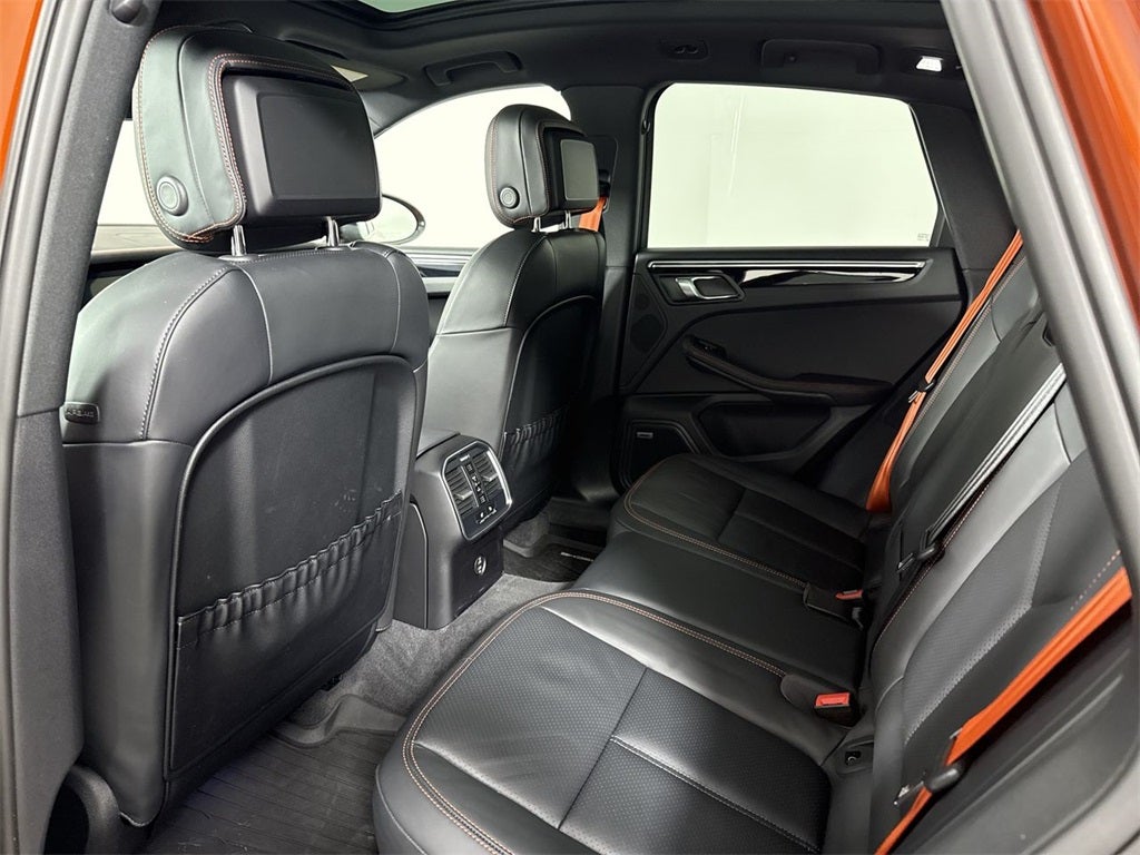 2023 Porsche Macan T