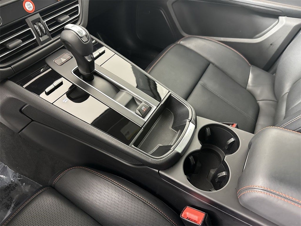 2023 Porsche Macan T