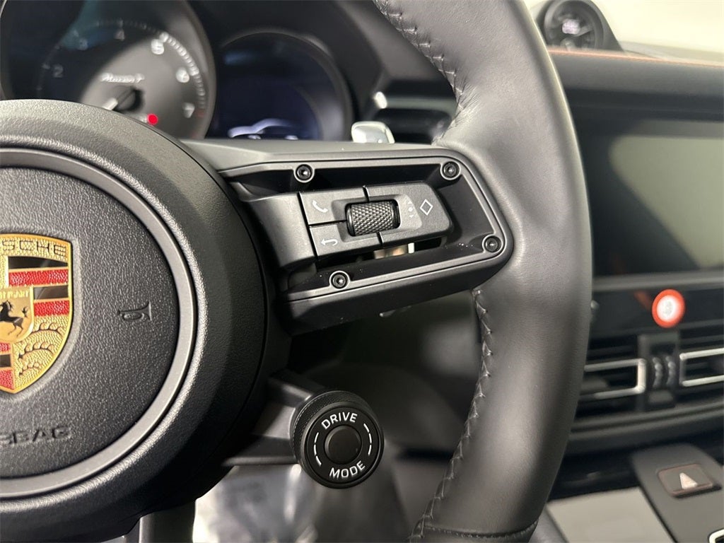 2023 Porsche Macan T