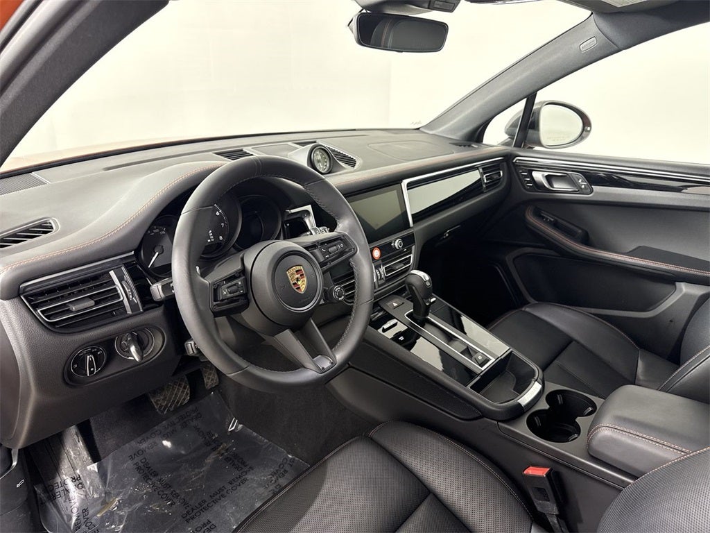 2023 Porsche Macan T