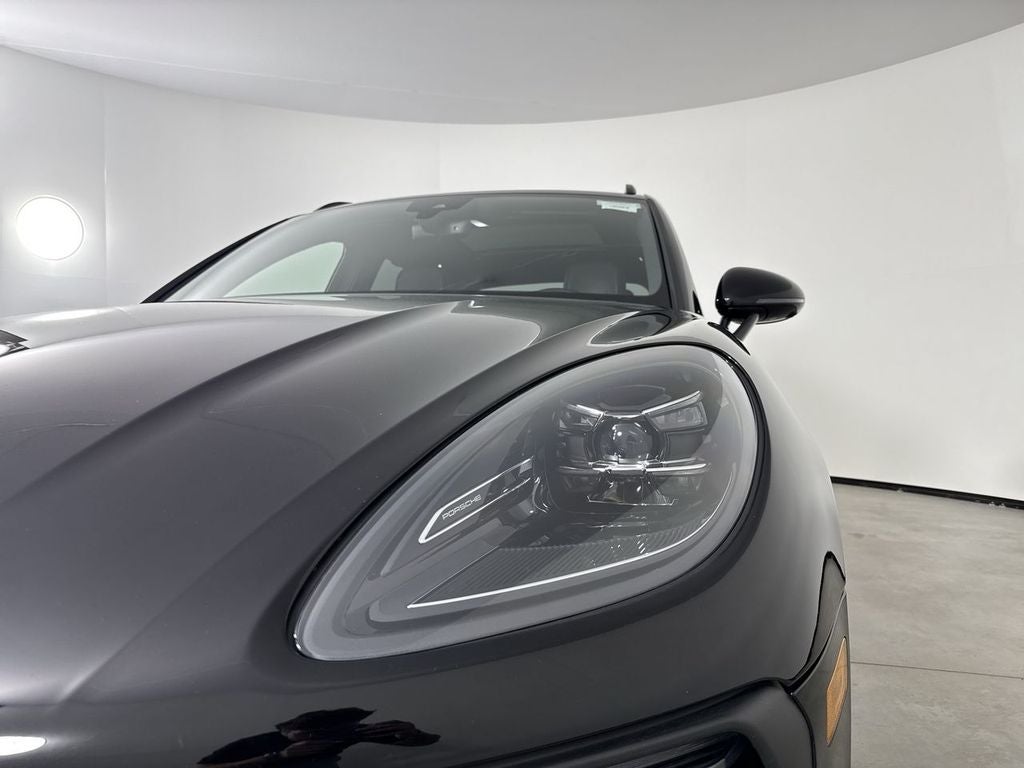 2024 Porsche Macan AWD