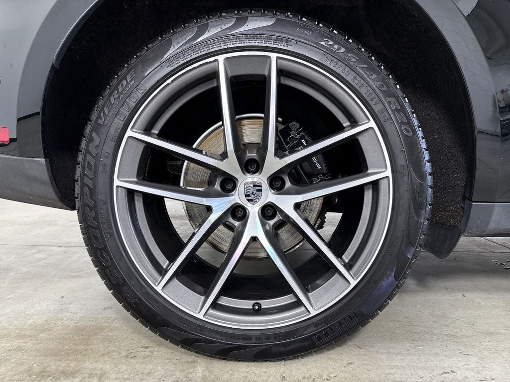 2024 Porsche Macan AWD