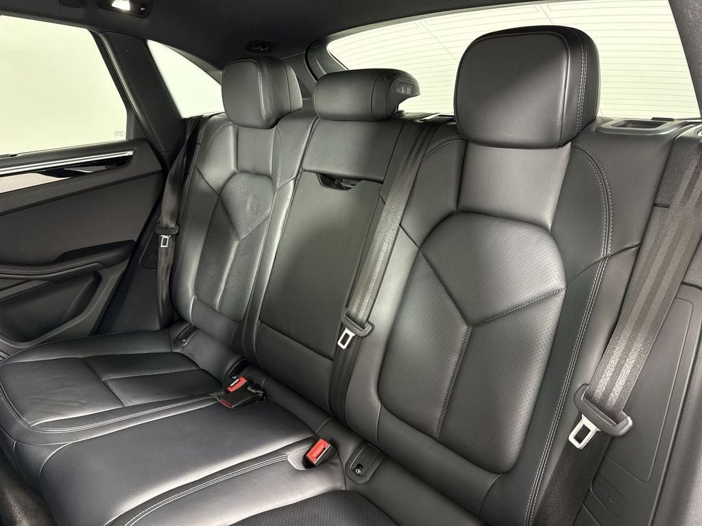 2024 Porsche Macan AWD
