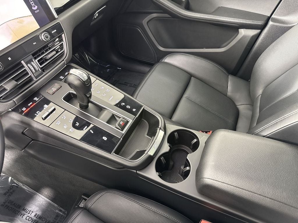 2024 Porsche Macan AWD