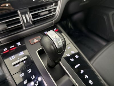 2024 Porsche Macan AWD