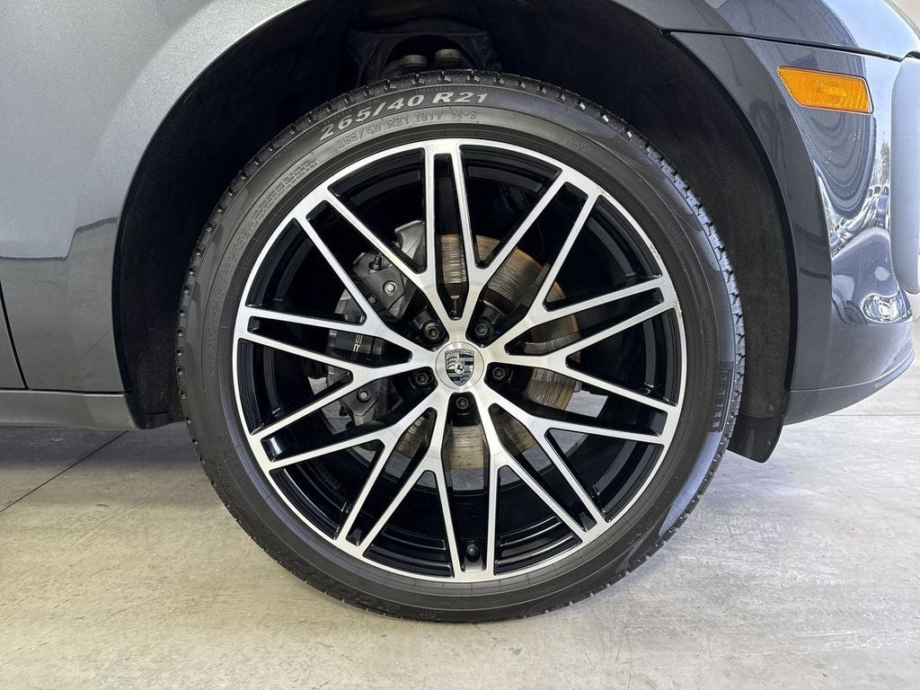 2024 Porsche Macan T