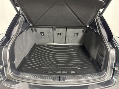2024 Porsche Macan T