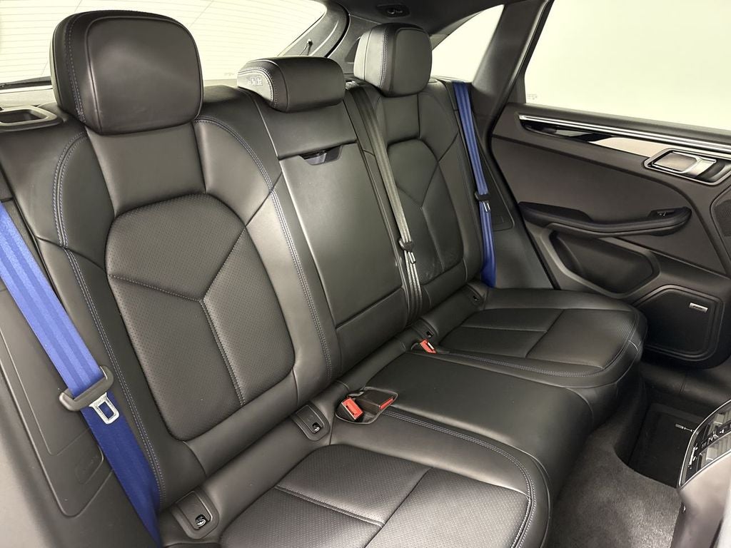 2024 Porsche Macan T