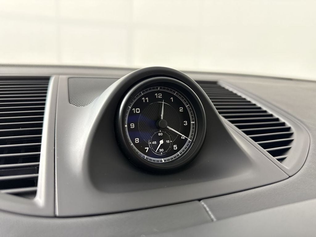 2024 Porsche Macan T