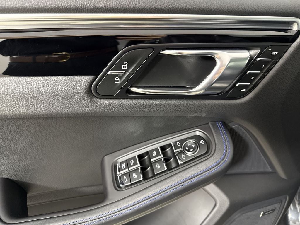 2024 Porsche Macan T