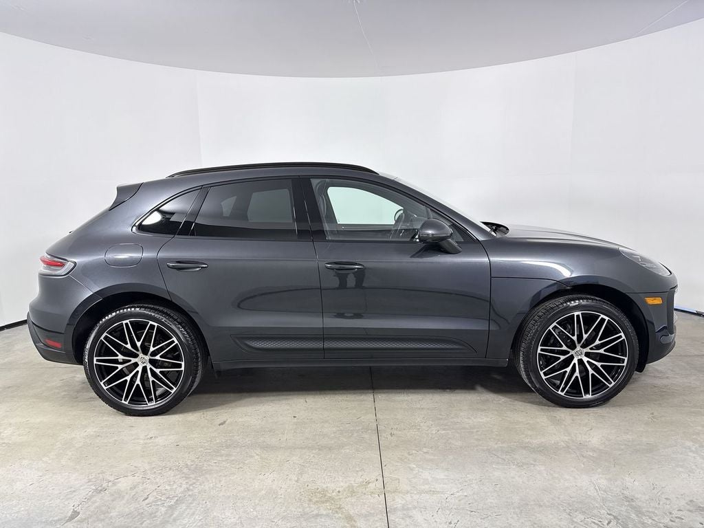 2024 Porsche Macan T