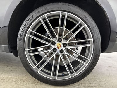 2024 Porsche Macan AWD