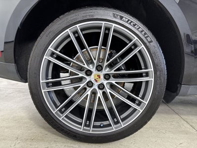 2024 Porsche Macan AWD
