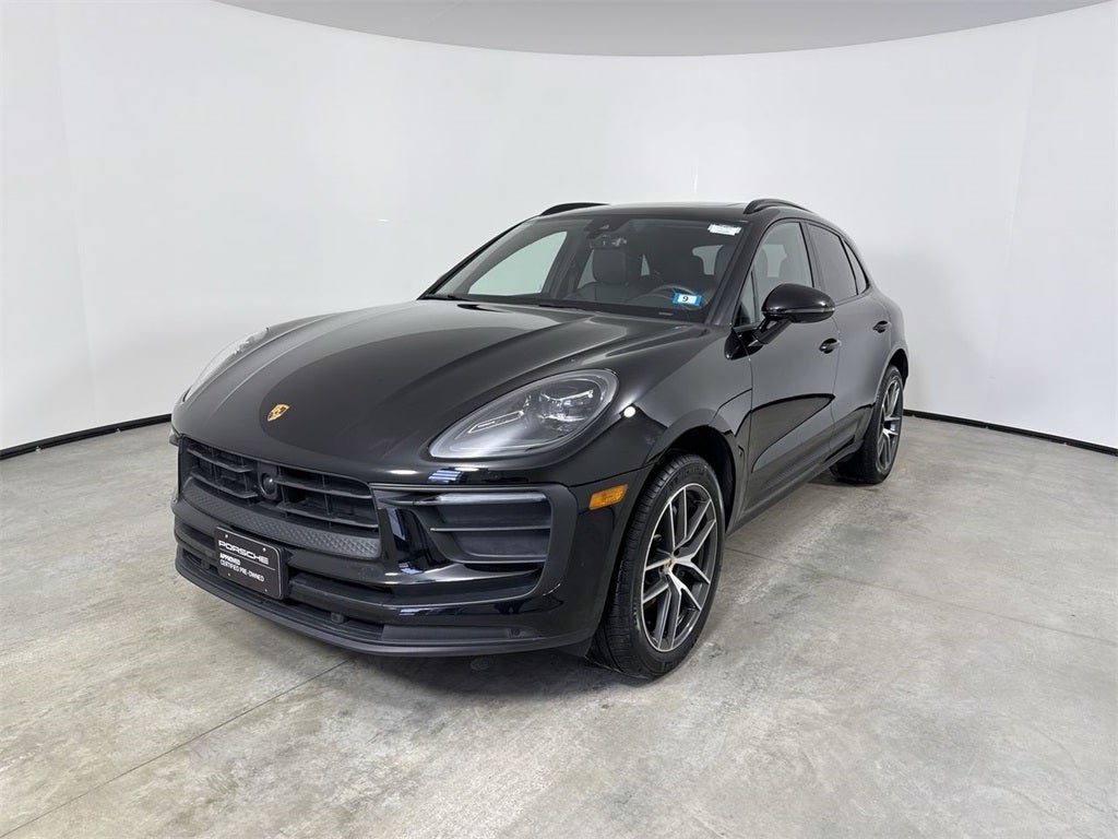 2025 Porsche Macan AWD