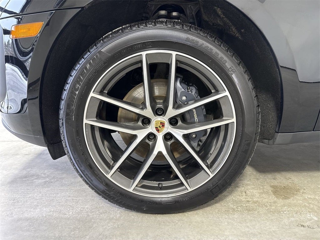 2025 Porsche Macan AWD