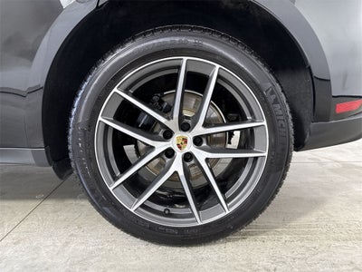 2025 Porsche Macan AWD