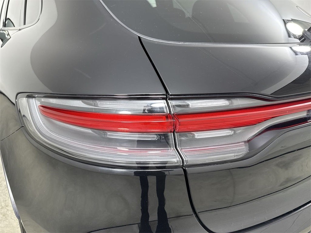 2025 Porsche Macan AWD