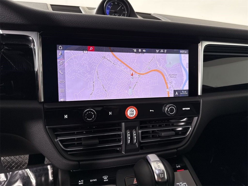 2025 Porsche Macan AWD