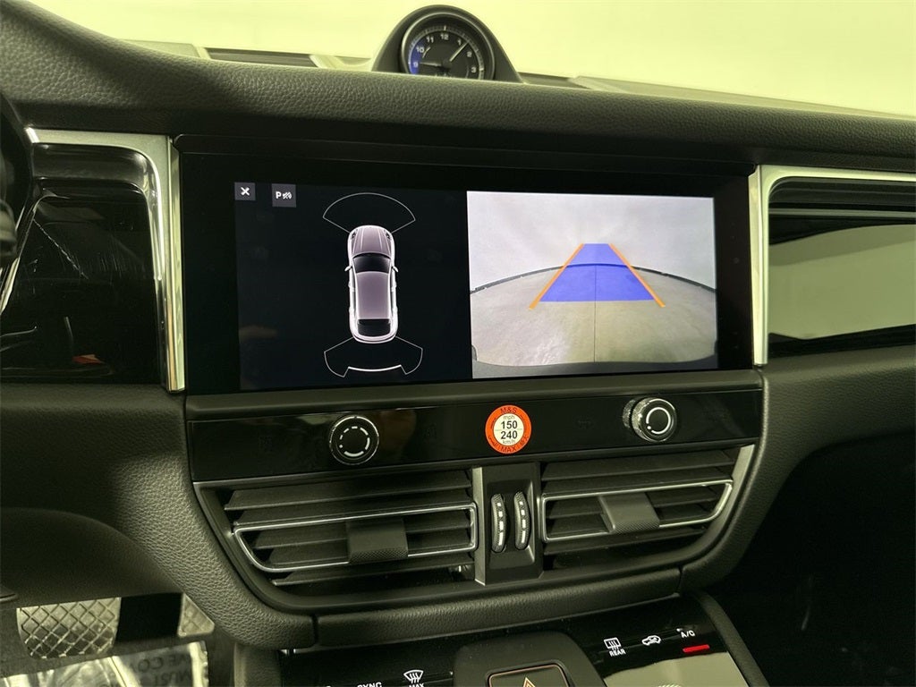 2025 Porsche Macan AWD