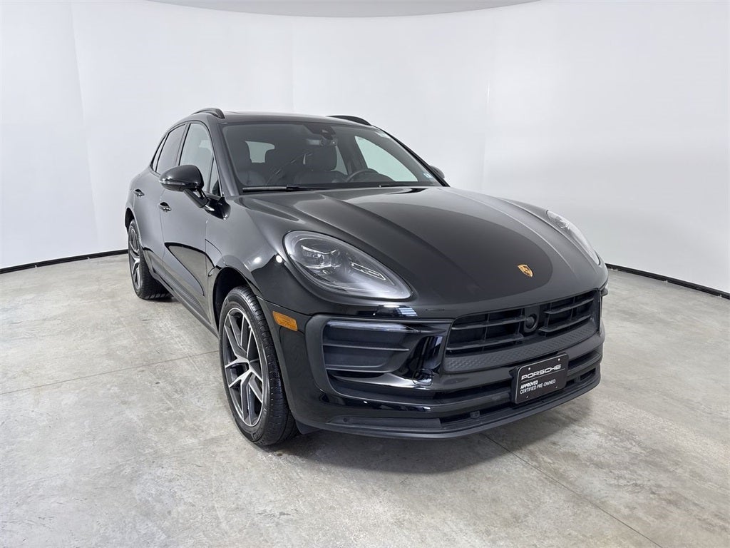 2025 Porsche Macan AWD