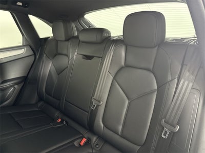 2025 Porsche Macan AWD