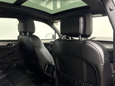 2025 Porsche Macan AWD