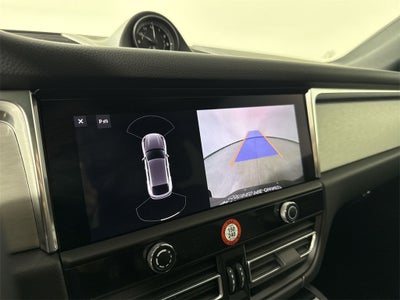 2025 Porsche Macan AWD