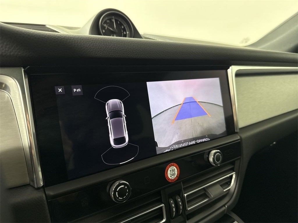 2025 Porsche Macan AWD