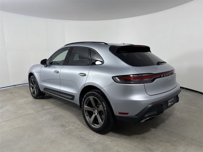 2025 Porsche Macan AWD