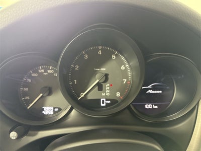 2025 Porsche Macan AWD