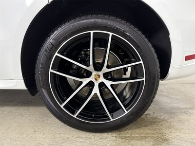 2025 Porsche Macan AWD
