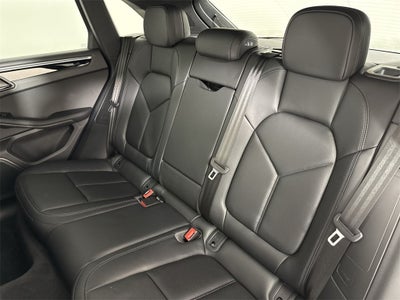 2025 Porsche Macan AWD