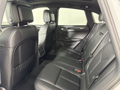 2025 Porsche Macan AWD