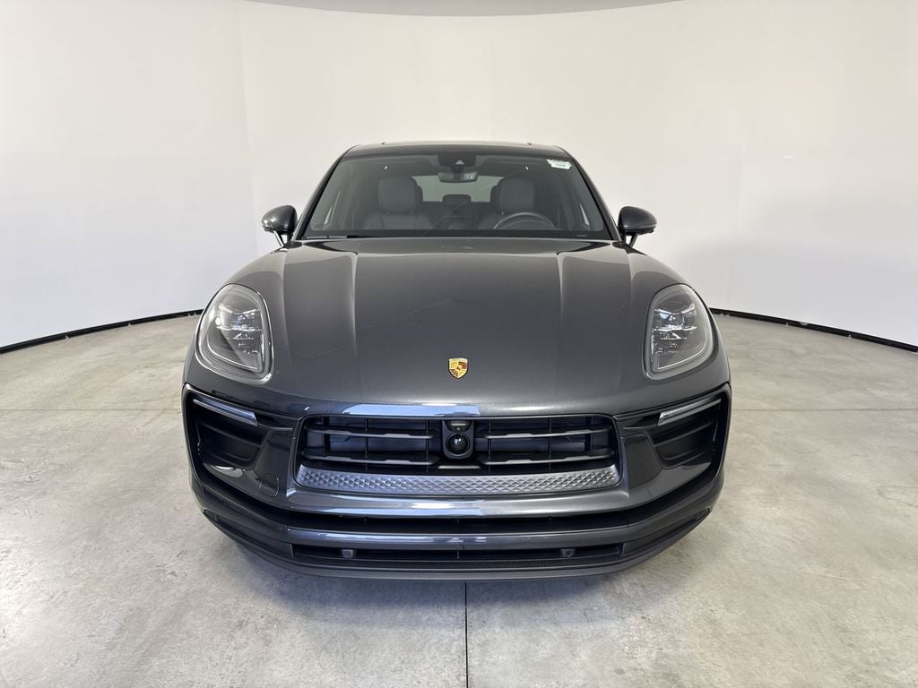 2025 Porsche Macan AWD