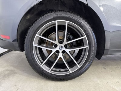 2025 Porsche Macan AWD