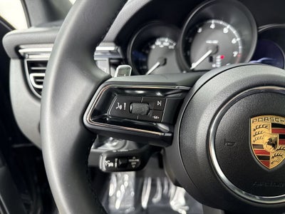 2025 Porsche Macan AWD