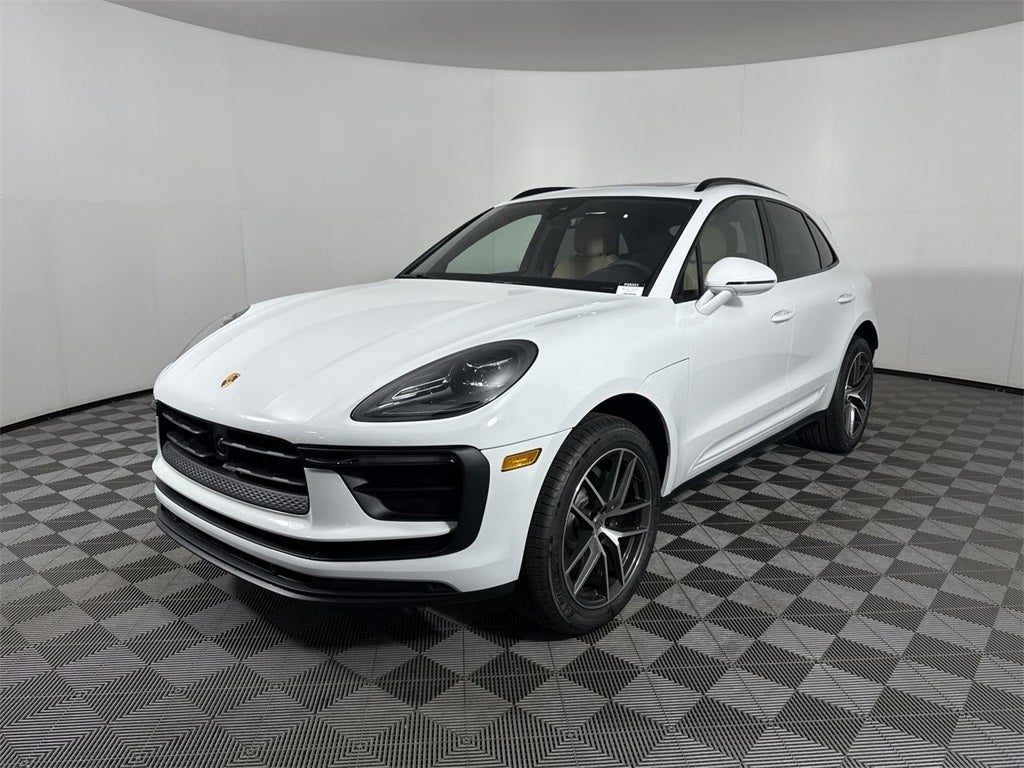2025 Porsche Macan AWD