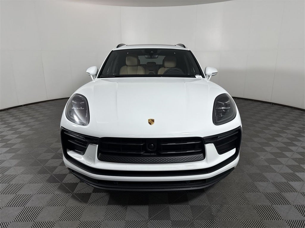 2025 Porsche Macan AWD