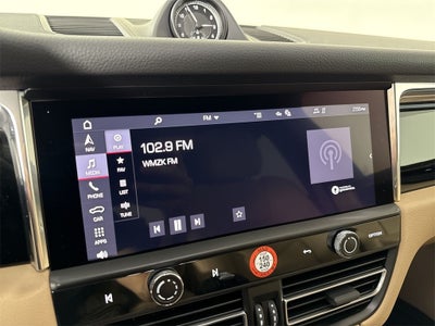 2025 Porsche Macan AWD