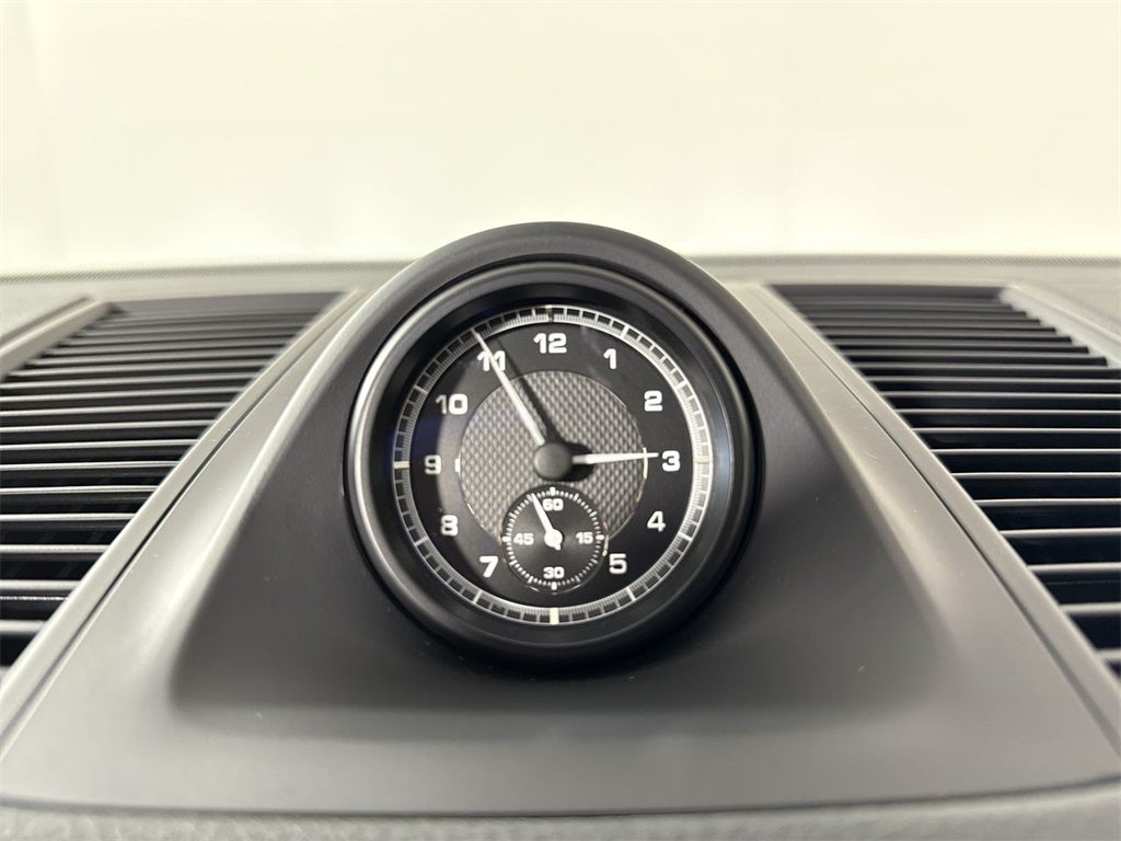 2025 Porsche Macan AWD