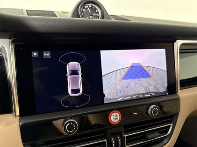 2025 Porsche Macan AWD