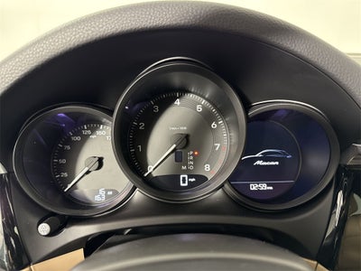 2025 Porsche Macan AWD