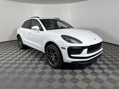 2025 Porsche Macan AWD