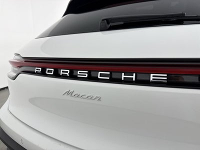 2026 Porsche Macan AWD