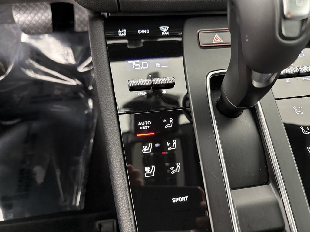 2026 Porsche Macan AWD