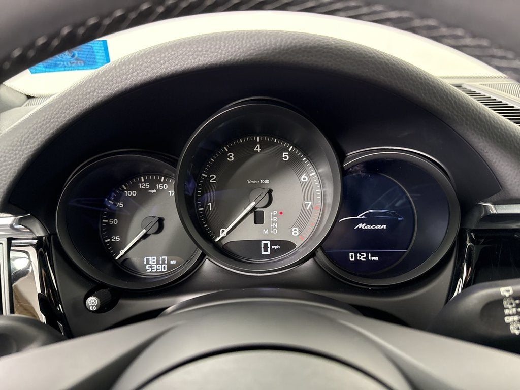 2026 Porsche Macan AWD
