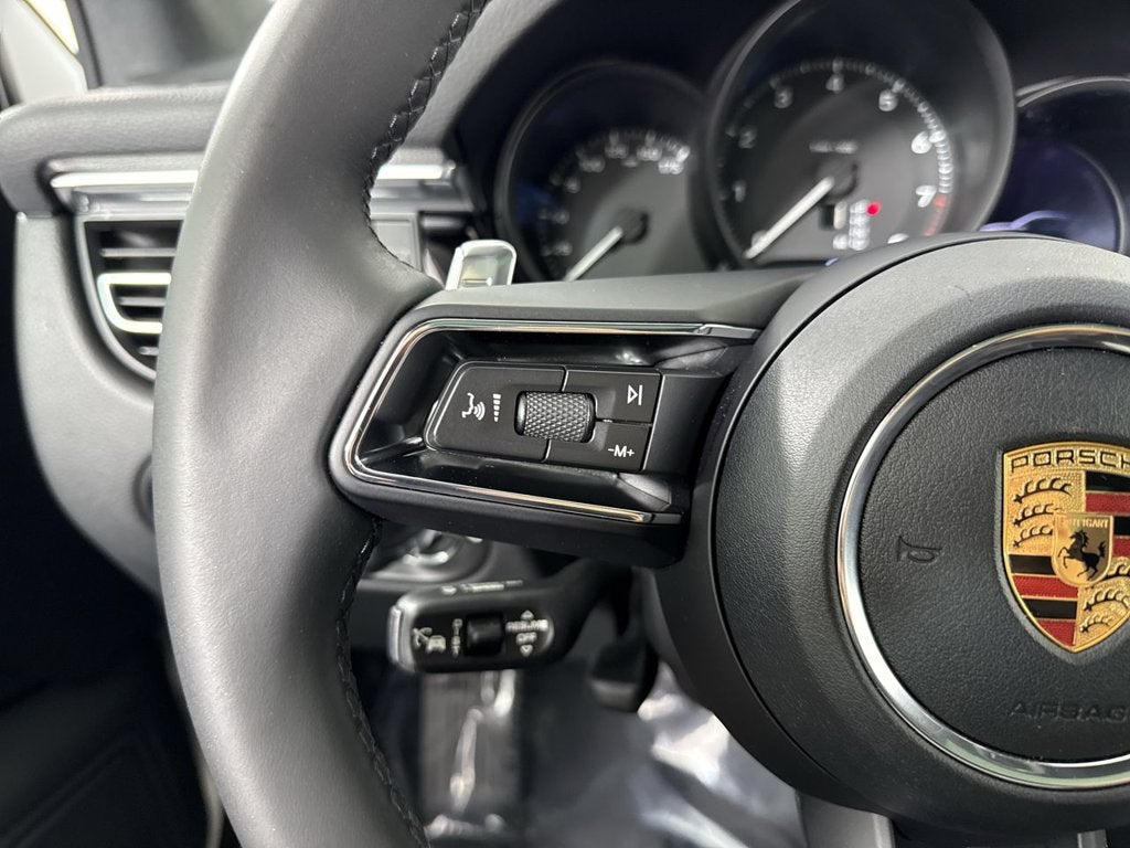 2026 Porsche Macan AWD
