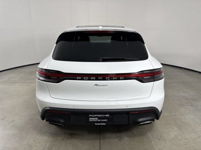 2026 Porsche Macan AWD