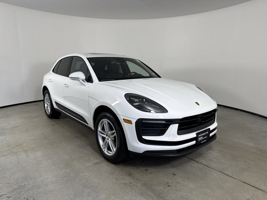 2026 Porsche Macan AWD